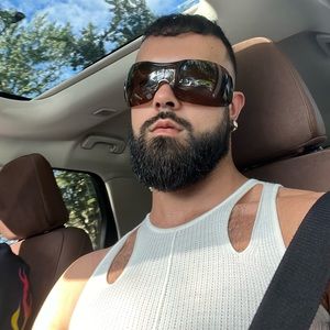 Meet your Posher, Rhys